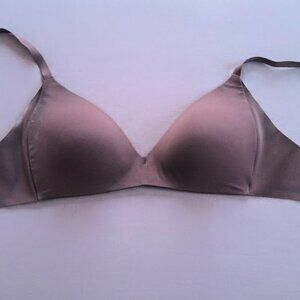 Lululemon Light Support Sports Bra